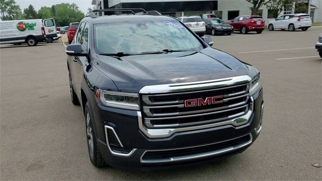 Used 2022 GMC Acadia SLE with VIN 1GKKNRL47NZ157495 for sale in Waterford, MI