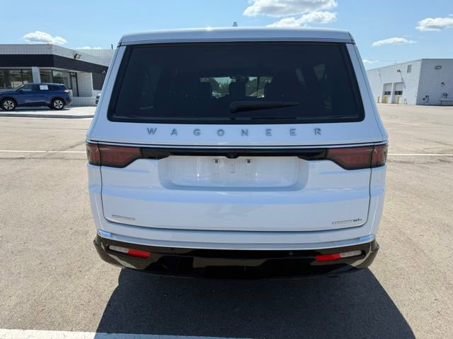 2023 Jeep Wagoneer L Series II photo 4