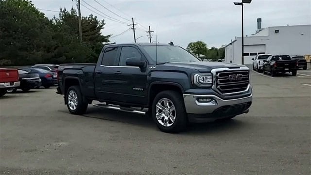 Used 2018 GMC Sierra 1500 SLE with VIN 1GTV2MEC3JZ168884 for sale in Waterford, MI