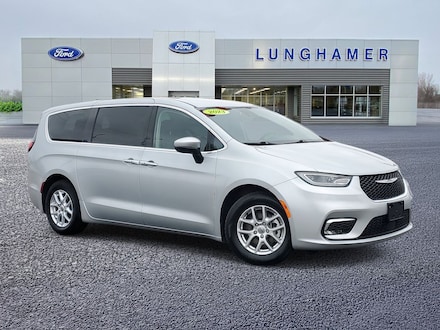 2023 Chrysler Pacifica Touring L Minivan/Van