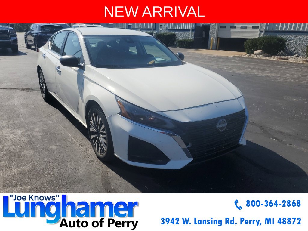 Used 2025 Nissan Altima SV with VIN 1N4BL4DV5SN331293 for sale in Owosso, MI