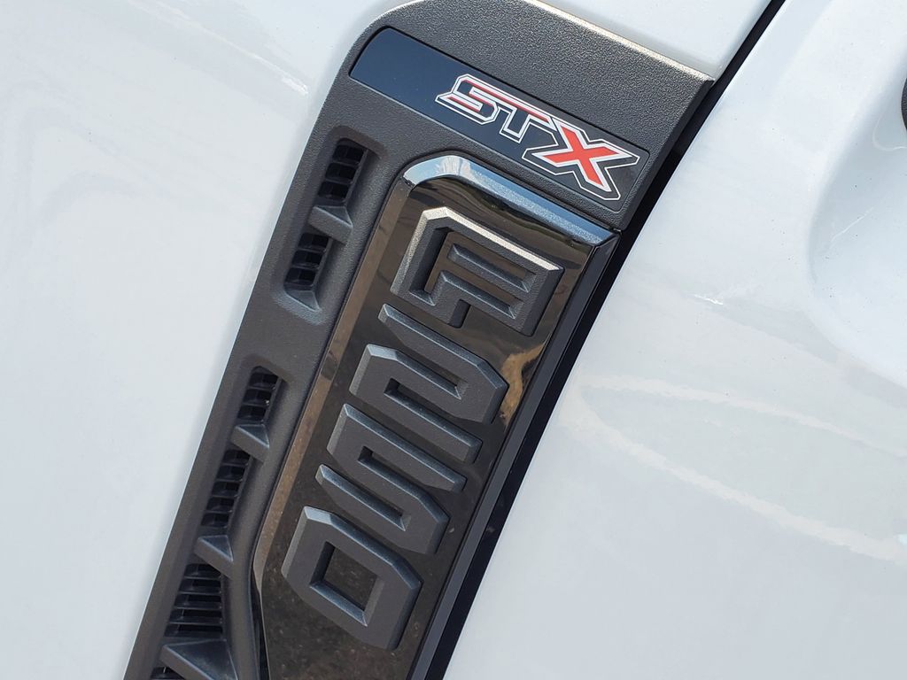 2025 Ford F-250 Super Duty XL - Photo 29