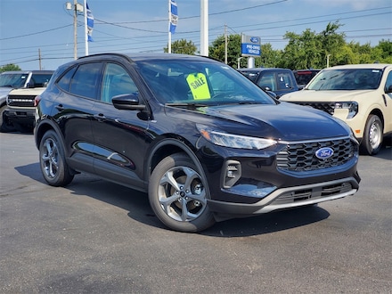 2025 Ford Escape Hybrid ST-Line Select SUV