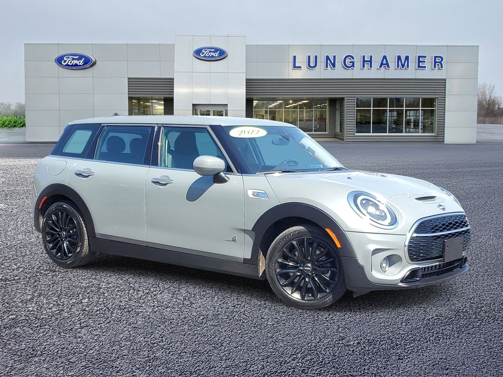 2022 MINI Clubman Cooper S ALL4's photo