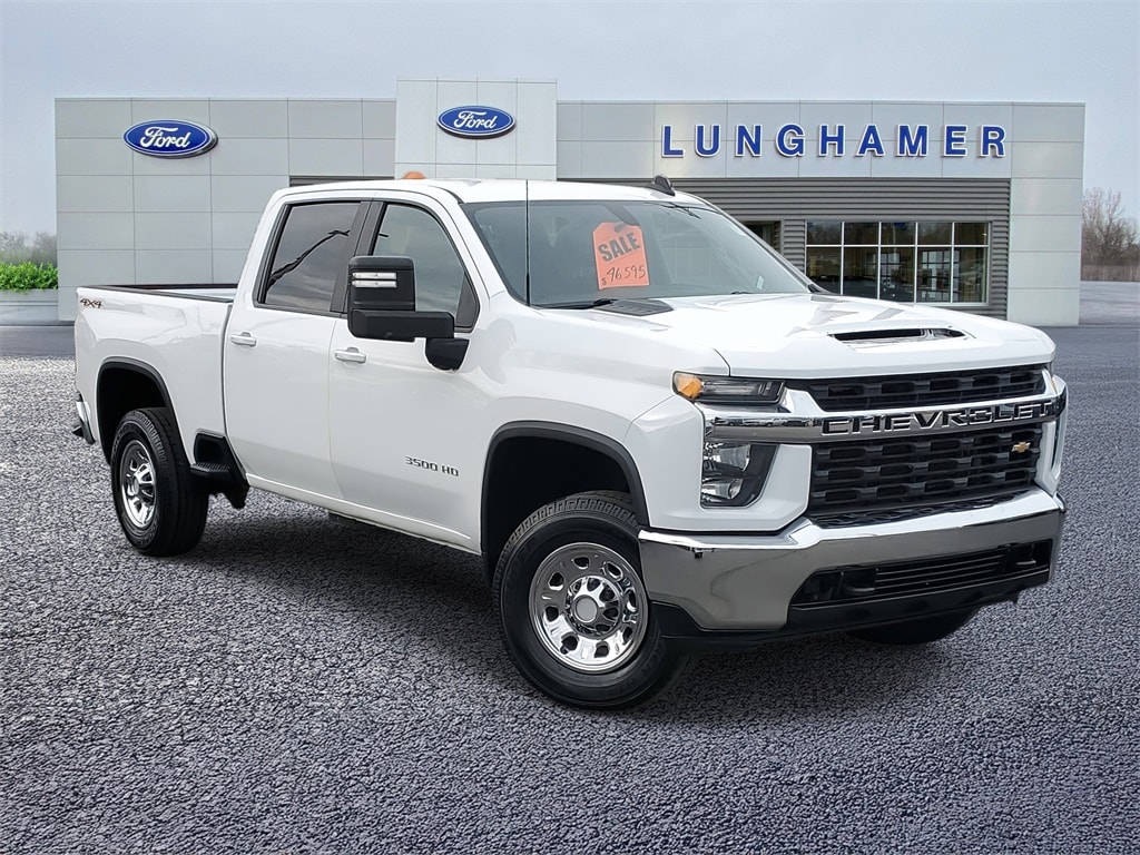 2022 Chevrolet Silverado 3500HD LT's photo