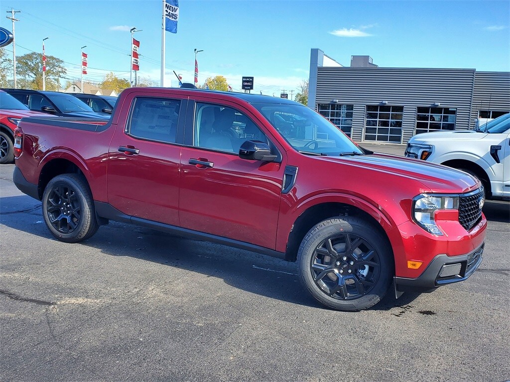 New 2025 Ford Maverick XLT Truck