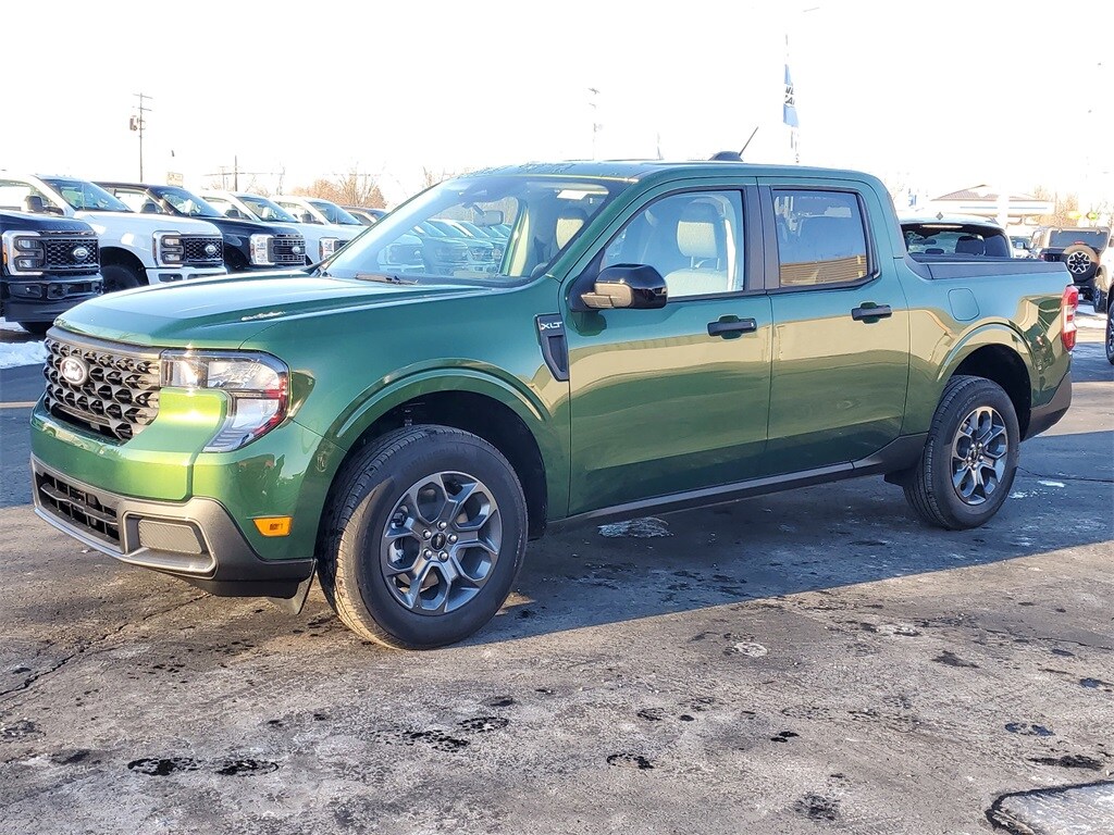 New 2025 Ford Maverick XLT Truck