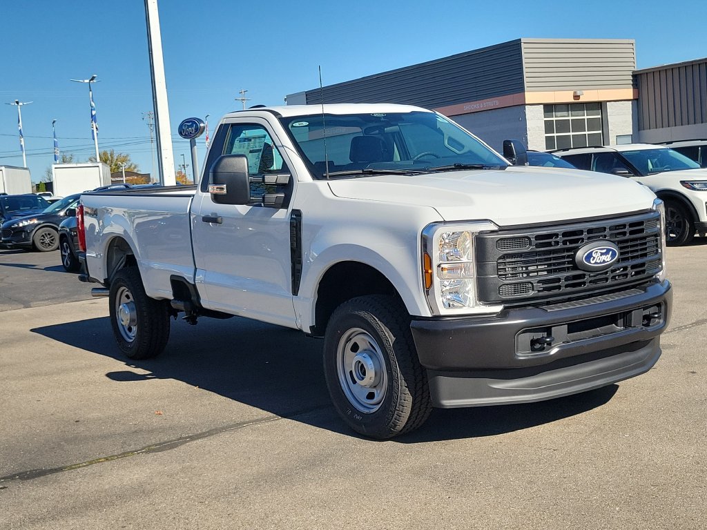 2027 Ford F-350 XL Truck