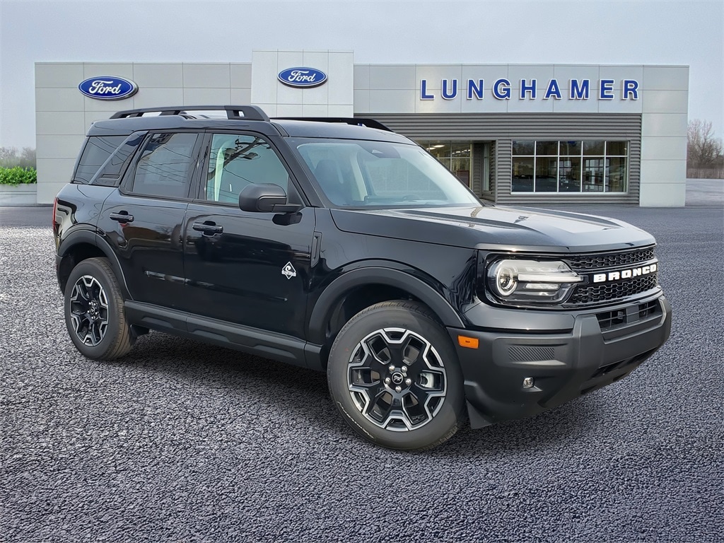 2025 Ford Bronco Sport Outer Banks's photo