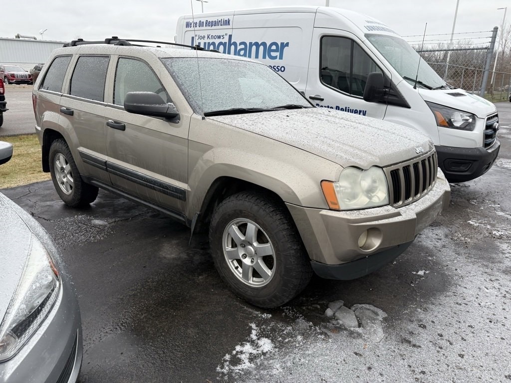2005 Jeep Grand Cherokee Laredo's photo