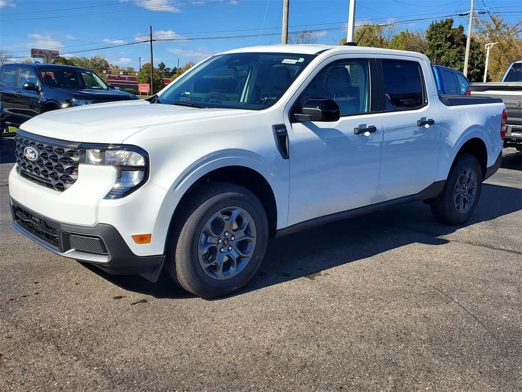 New 2025 Ford Maverick XLT Truck