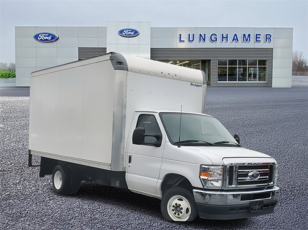 2024 Ford E-450 Cutaway Base
