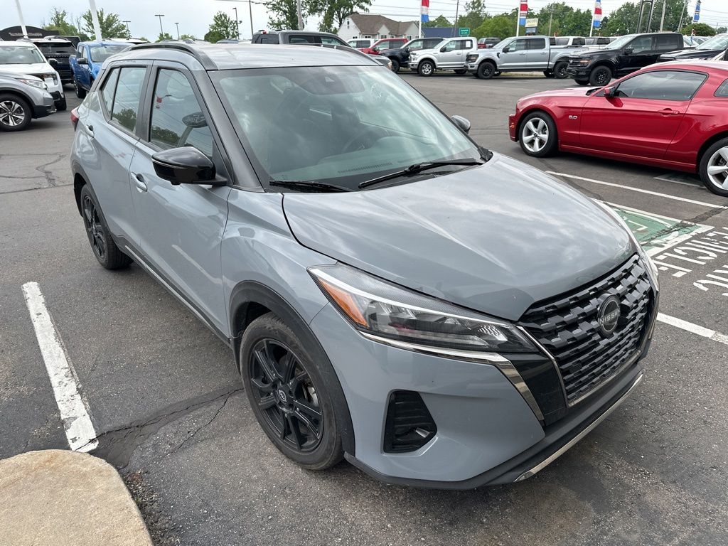 2023 Nissan Kicks 1.6 SR's photo