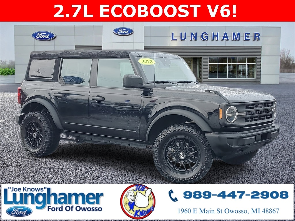 2023 Ford Bronco 4-Door Base's photo