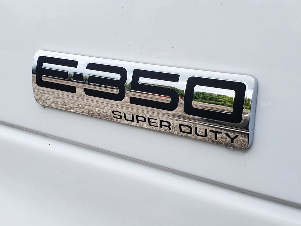 2024 Ford E-Series Cutaway Base - Photo 16