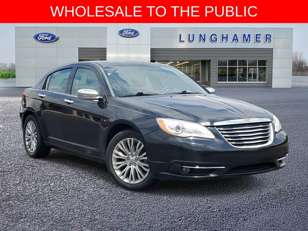 2012 Chrysler 200 Limited's photo