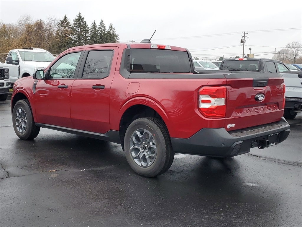 New 2025 Ford Maverick XLT Truck