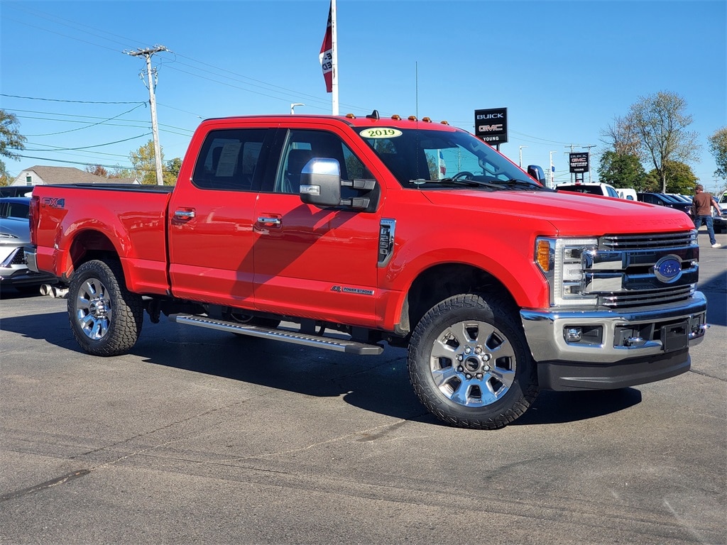 Used 2019 Ford F-250SD Lariat Truck