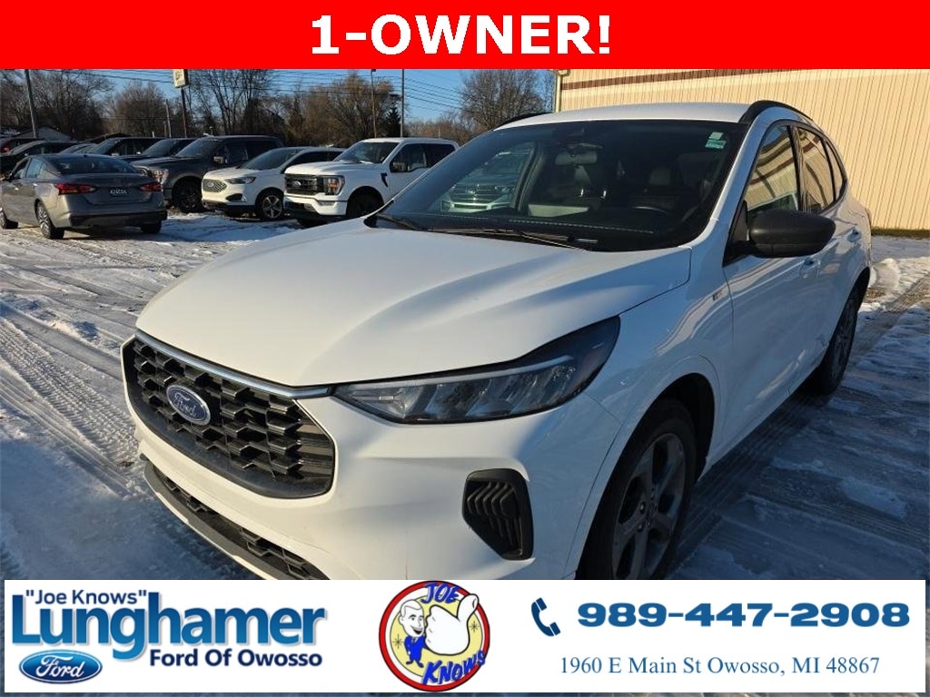 2023 Ford Escape ST-Line's photo