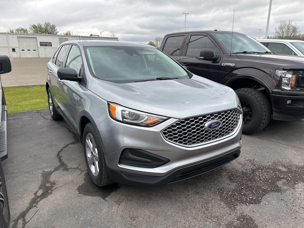 2024 Ford Edge SE AWD's photo