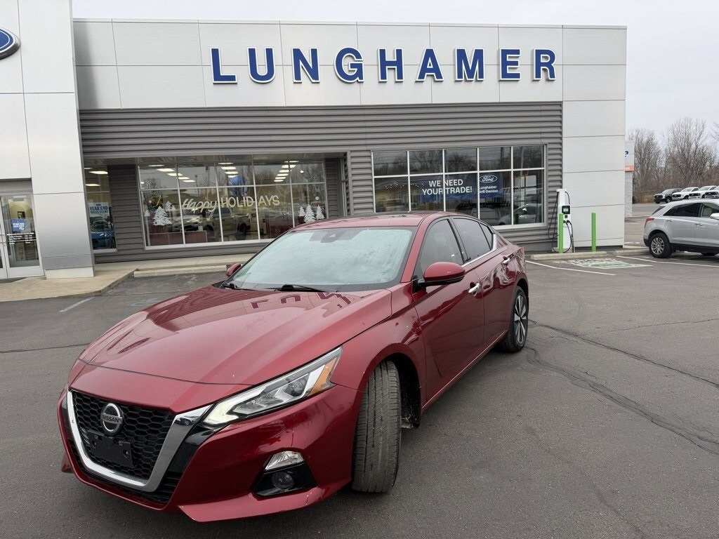 Used 2020 Nissan Altima 2.5 SV Sedan