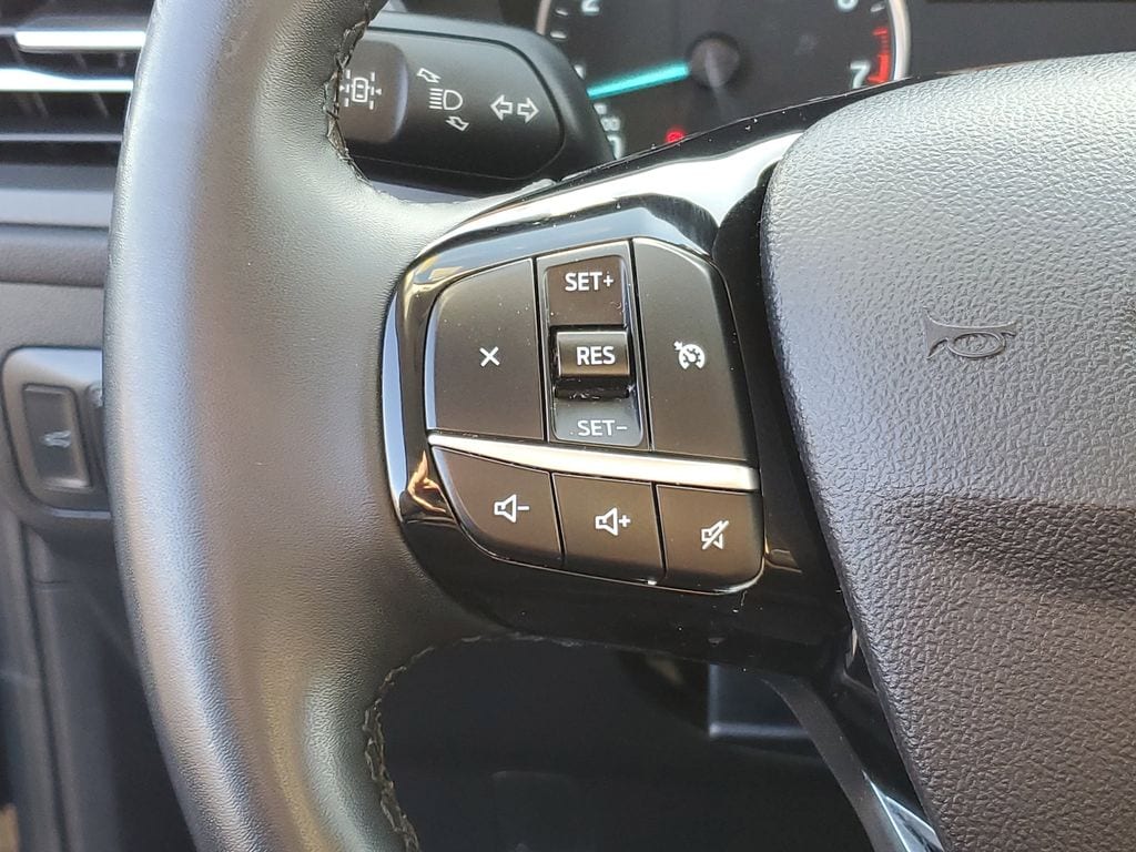 2022 Ford Escape SEL - Photo 16