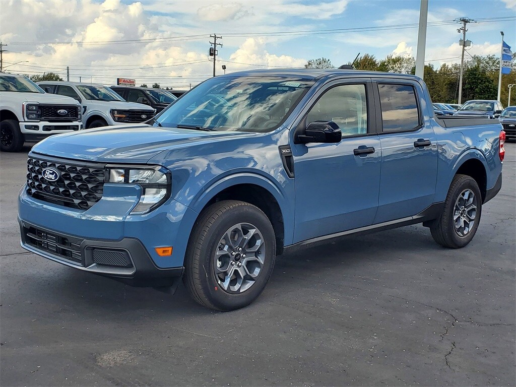 New 2025 Ford Maverick XLT Truck
