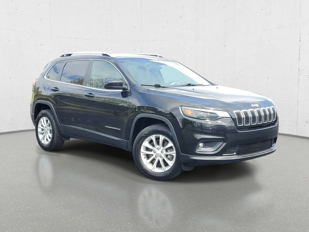 Used 2019 Jeep Cherokee Latitude with VIN 1C4PJMCX5KD423633 for sale in Owosso, MI