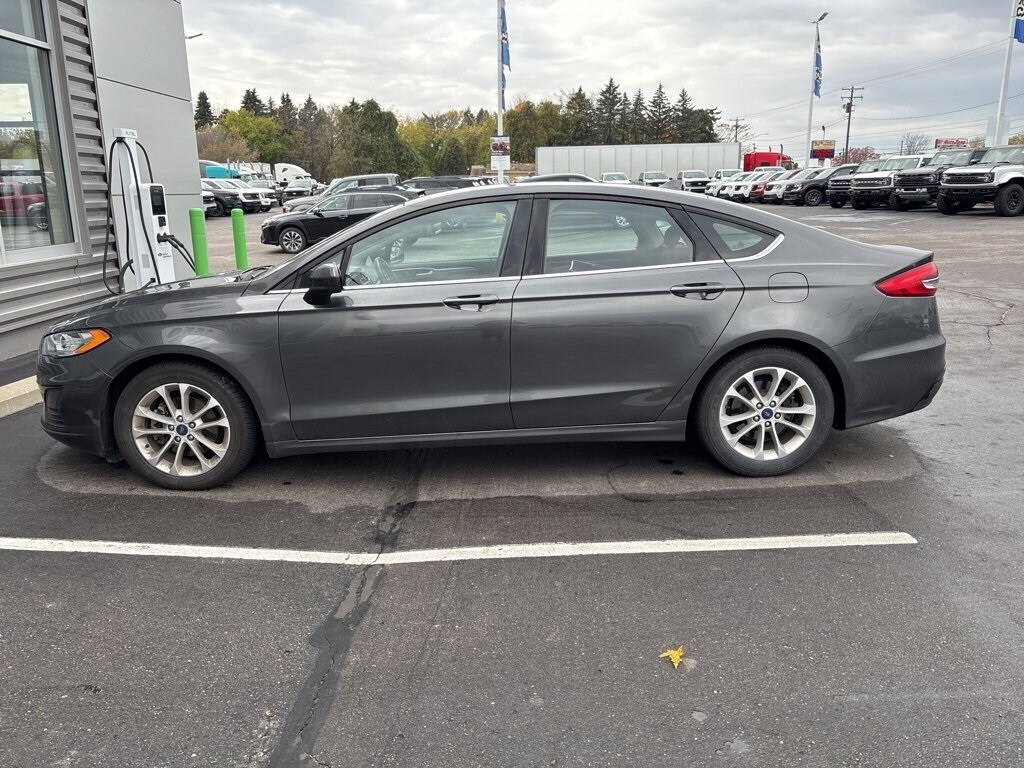 Used 2020 Ford Fusion SE Sedan