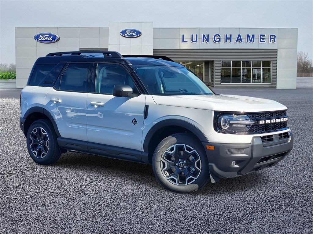 2025 Ford Bronco Sport Outer Banks's photo