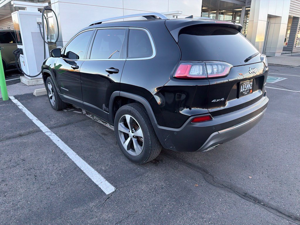 Used 2021 Jeep Cherokee Limited with VIN 1C4PJMDX9MD138967 for sale in Owosso, MI
