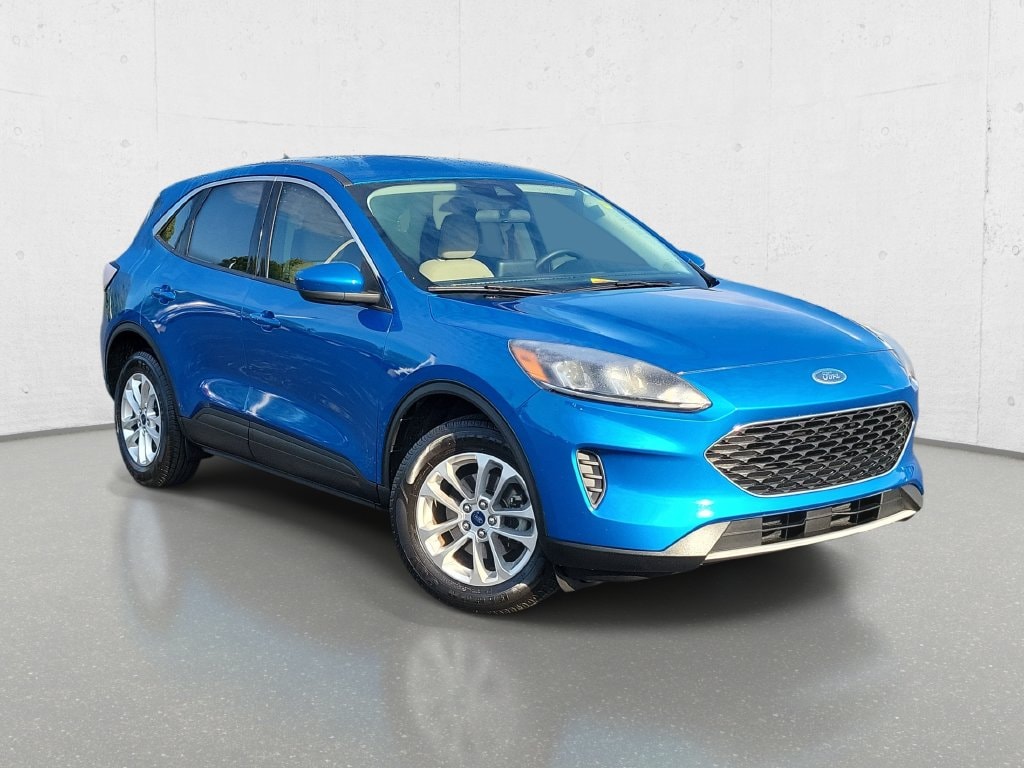 Used 2021 Ford Escape SE with VIN 1FMCU9G65MUA39970 for sale in Owosso, MI