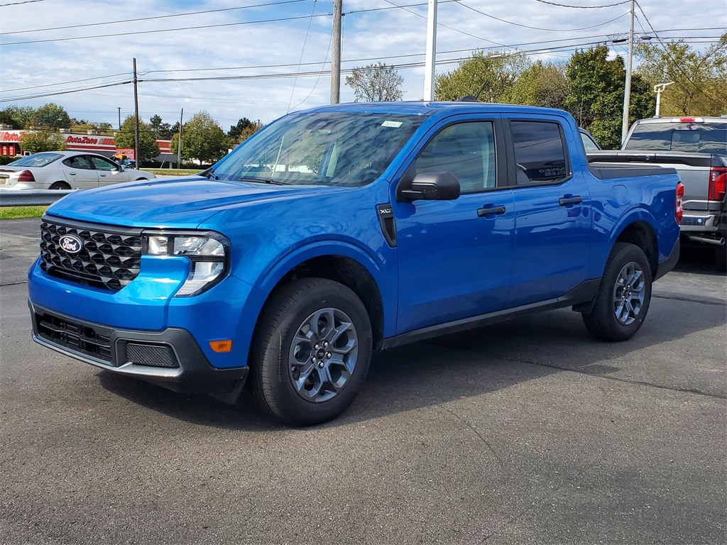 New 2025 Ford Maverick XLT Truck SuperCrew