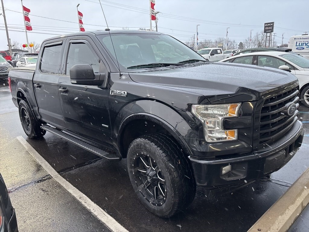 Used 2017 Ford F-150 XLT Truck