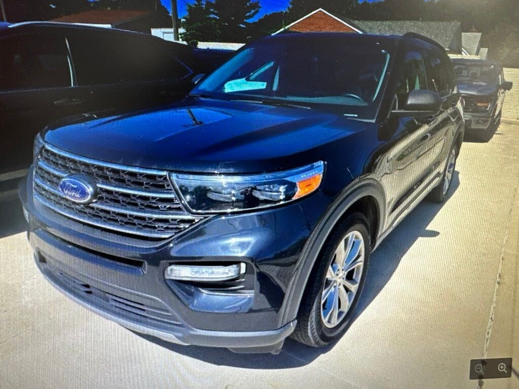 Used 2024 Ford Explorer XLT SUV