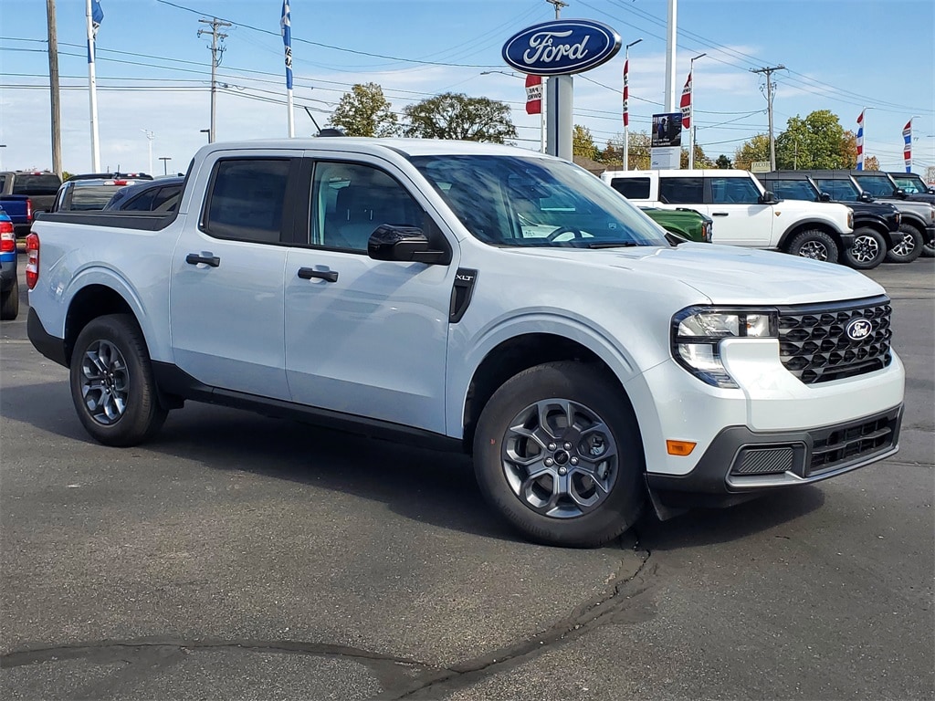 New 2025 Ford Maverick XLT Truck SuperCrew