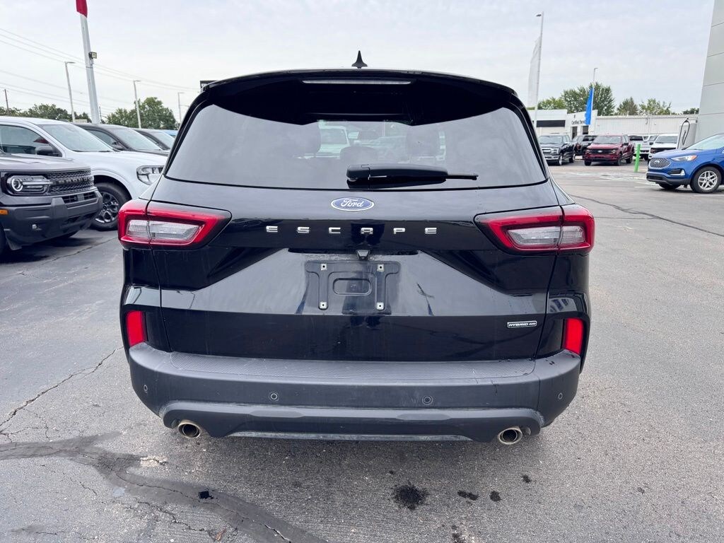 Used 2025 Ford Escape Hybrid ST-Line Select SUV