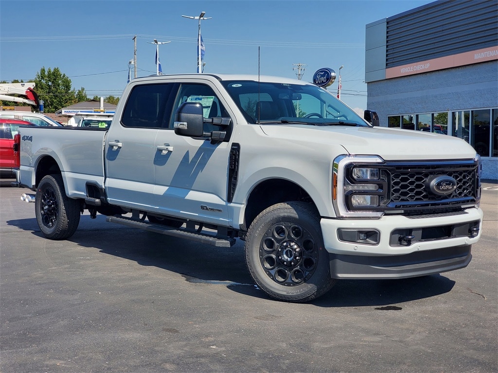 New 2026 Ford F-350 F-350 Lariat Truck Crew Cab