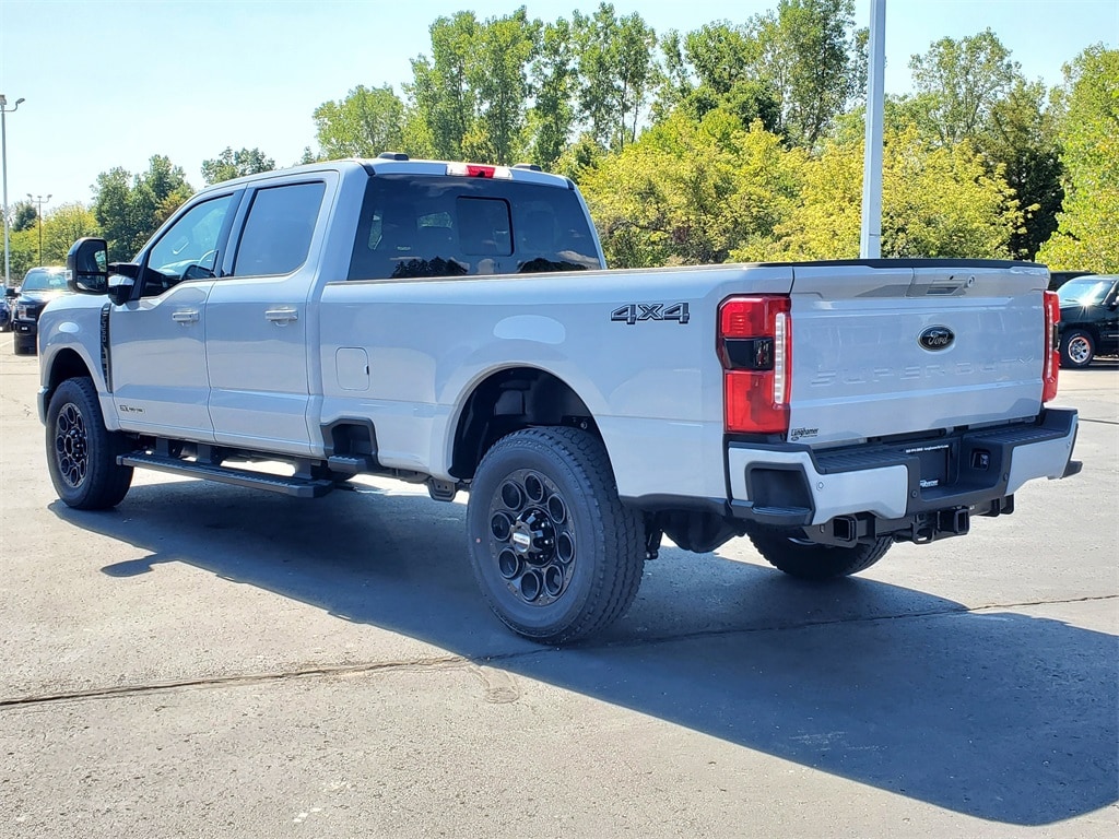New 2026 Ford F-350 F-350 Lariat Truck Crew Cab
