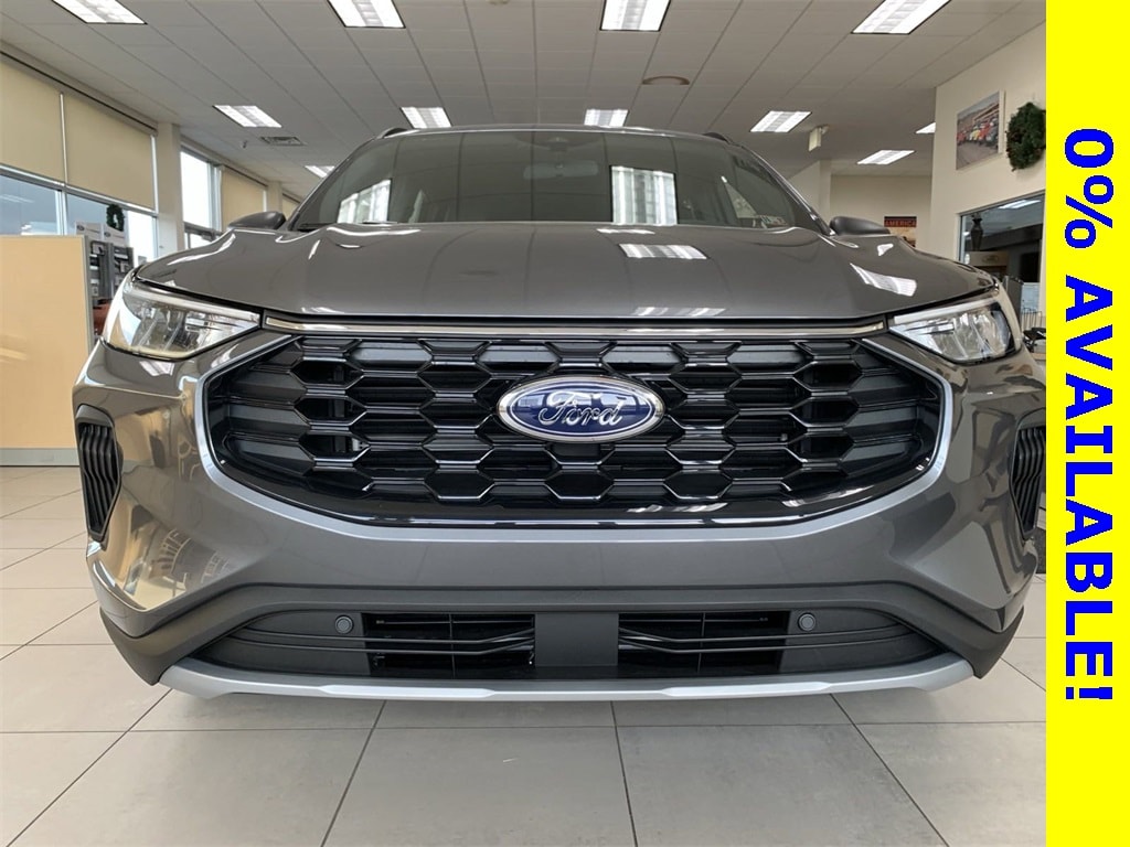 2025 Ford Escape ST-Line photo 3