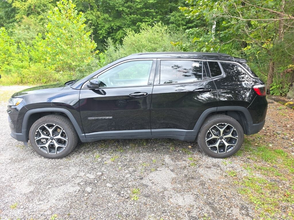 Used 2025 Jeep Compass Limited SUV