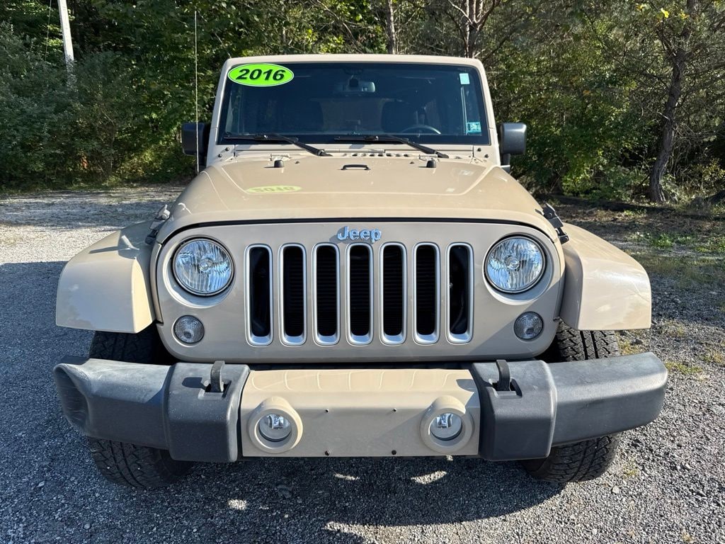 Used 2016 Jeep Wrangler Unlimited Sahara SUV