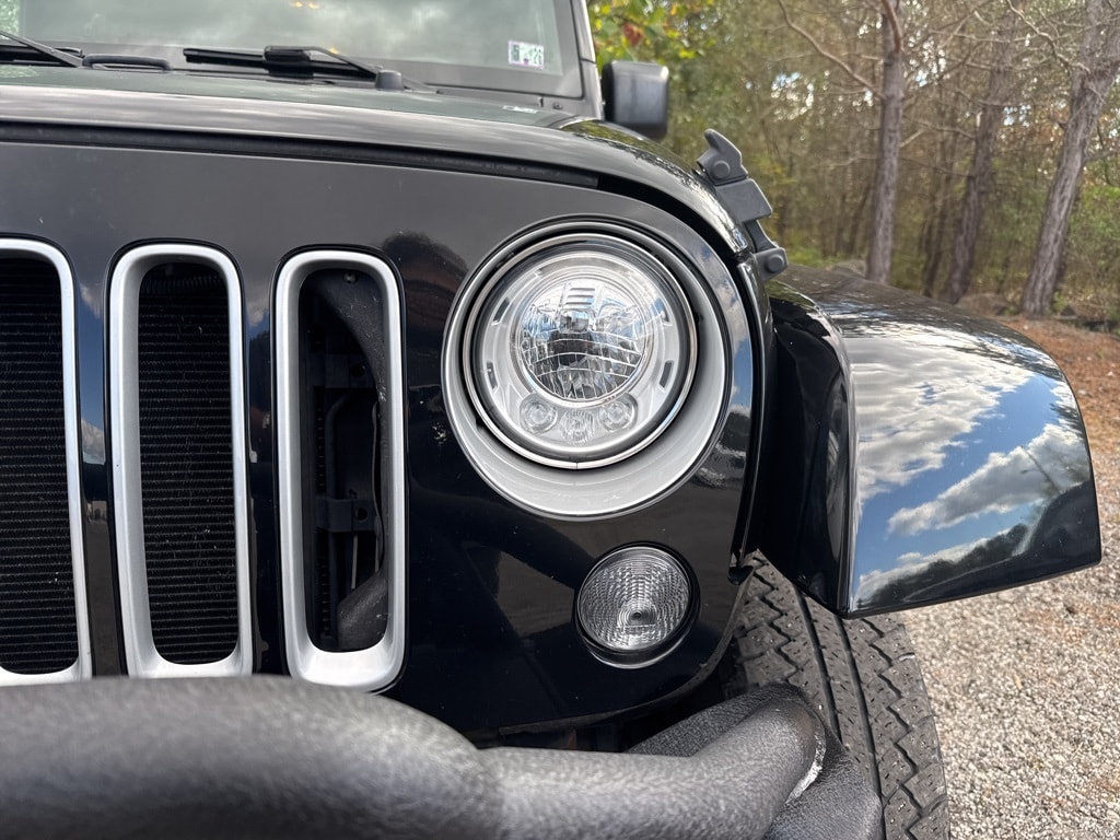 Used 2017 Jeep Wrangler Unlimited Sahara SUV