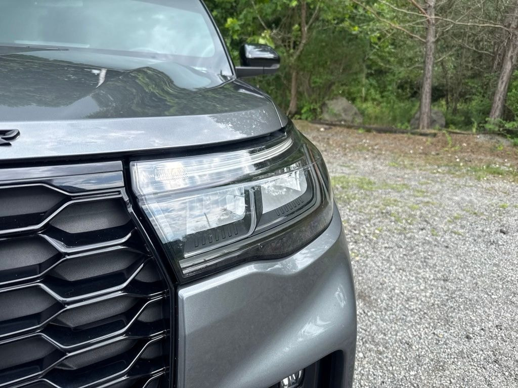 Used 2025 Ford Explorer ST SUV