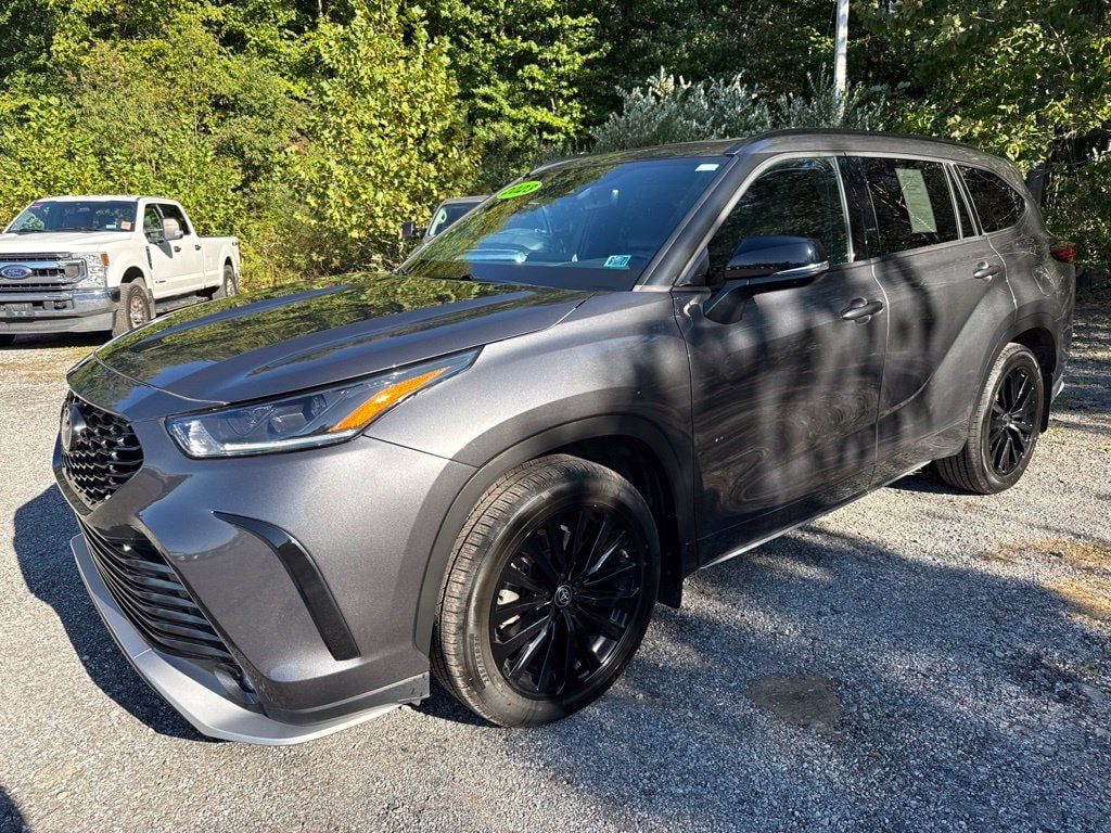 Used 2023 Toyota Highlander XSE SUV