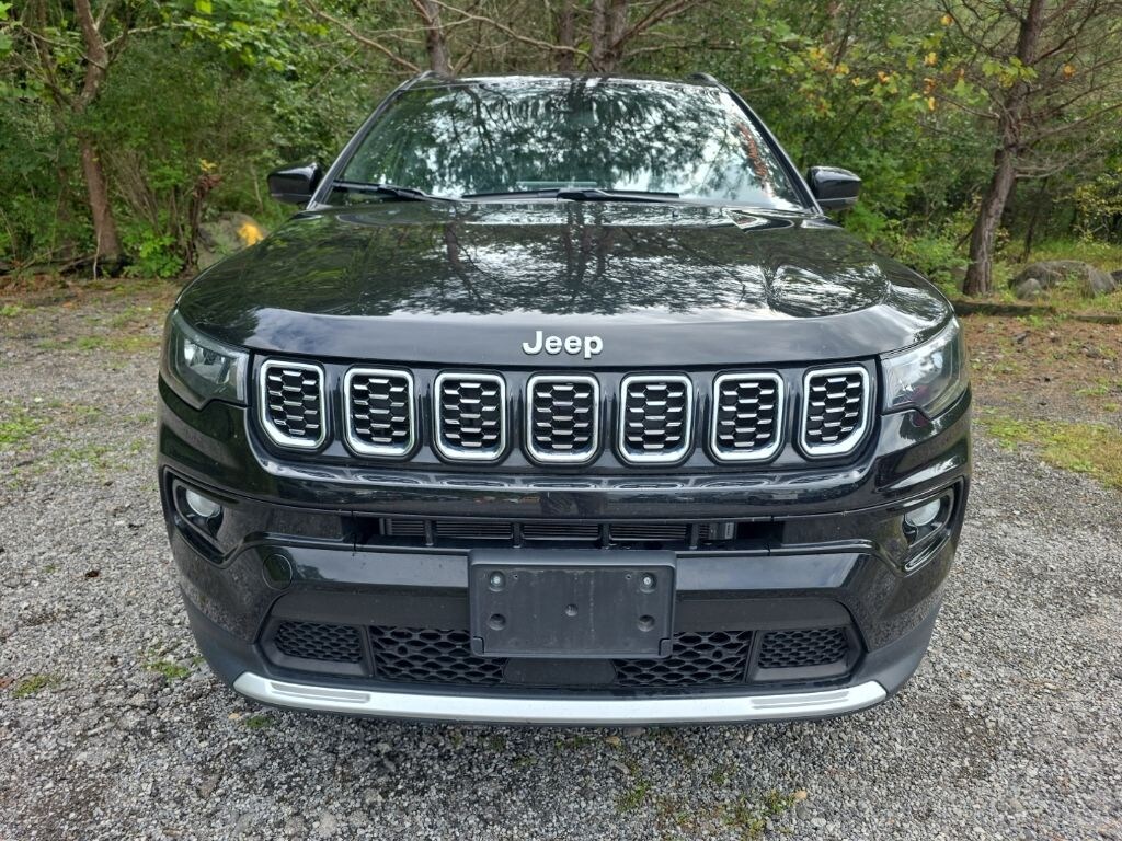 Used 2025 Jeep Compass Limited SUV