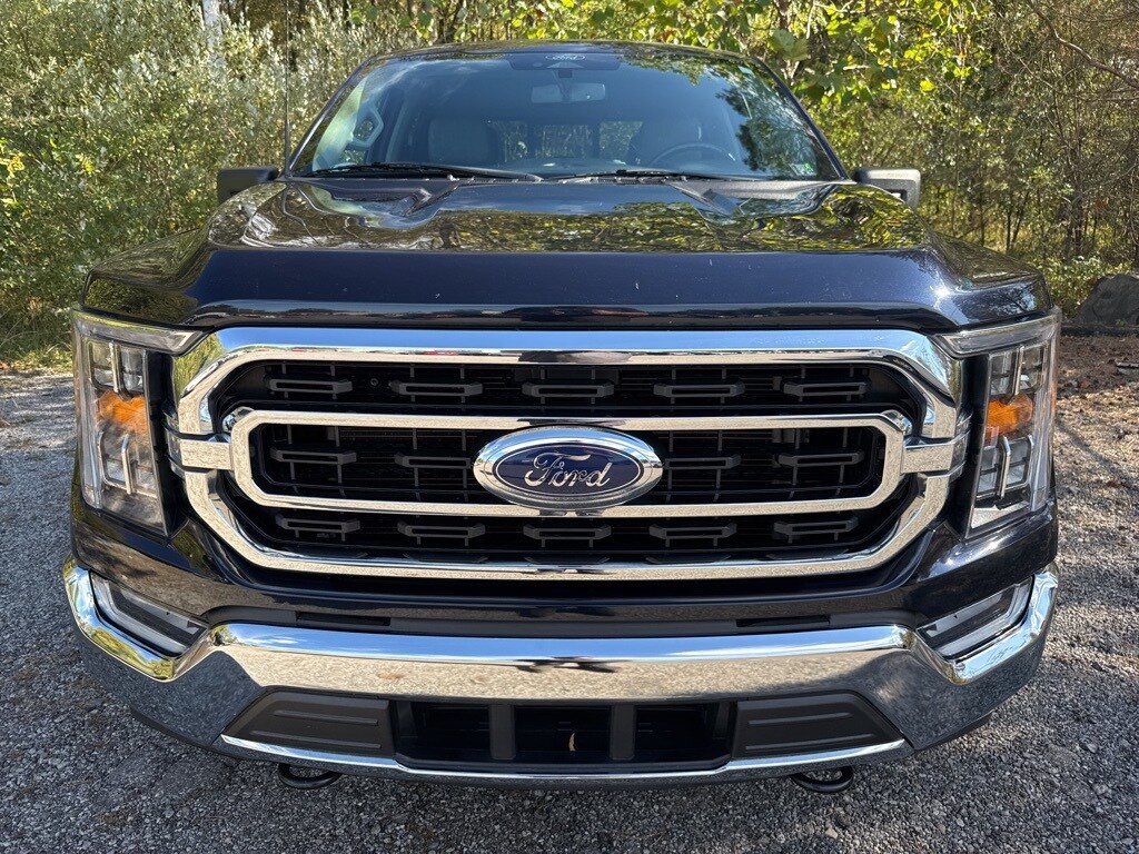 2022 Ford F-150 XLT photo 2