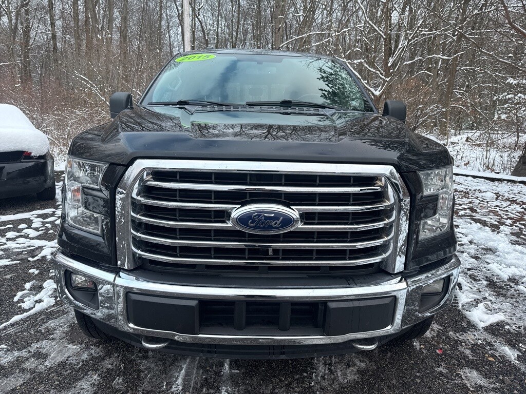 2015 Ford F-150 XLT photo 2