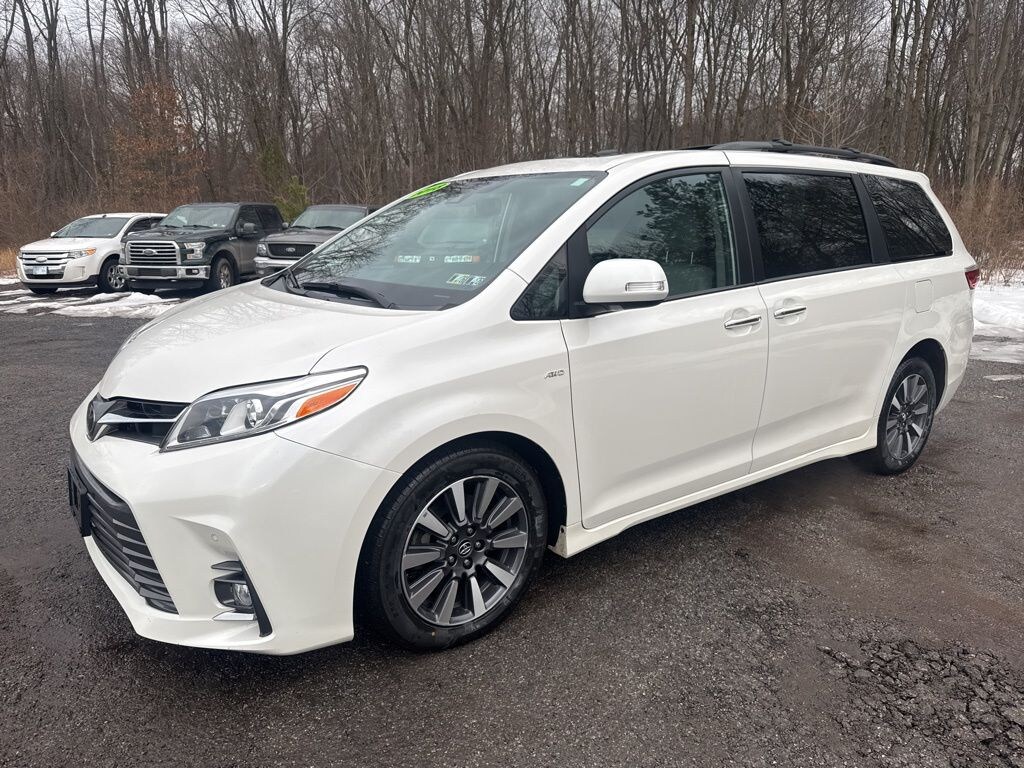 Used 2019 Toyota Sienna Limited Minivan/Van