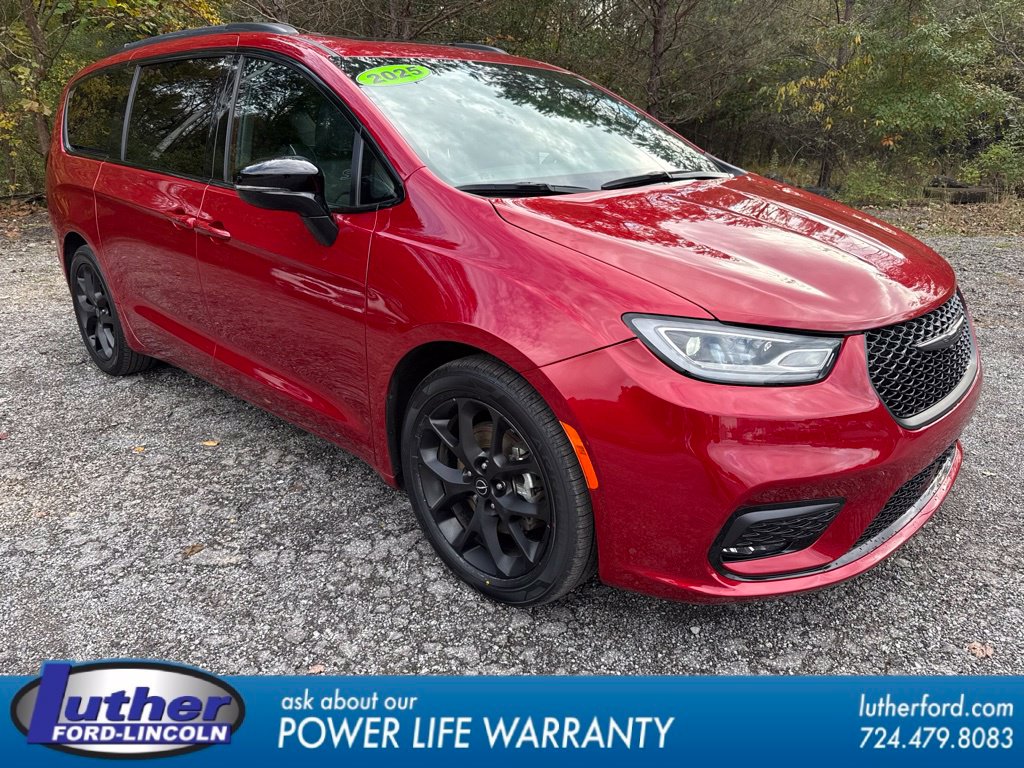  Chrysler Pacifica